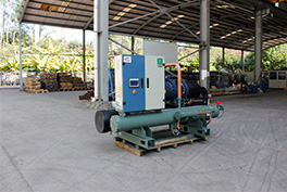 必博bibo在搭建冷库工程时，建议客户使用低温冷水机组